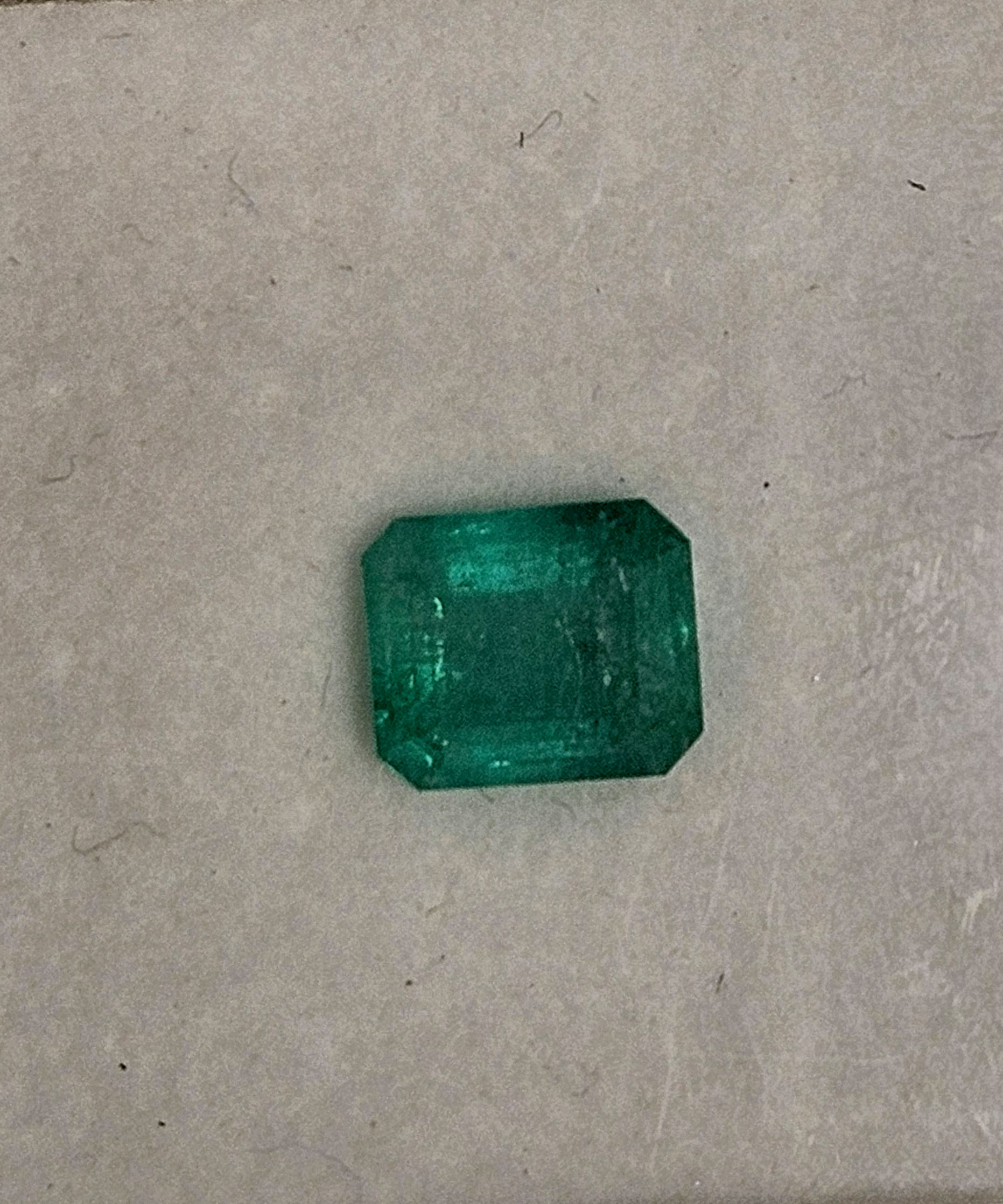 Lote Esmeraldas 16 – 1 esmeralda talla esmeralda 2.1ct
