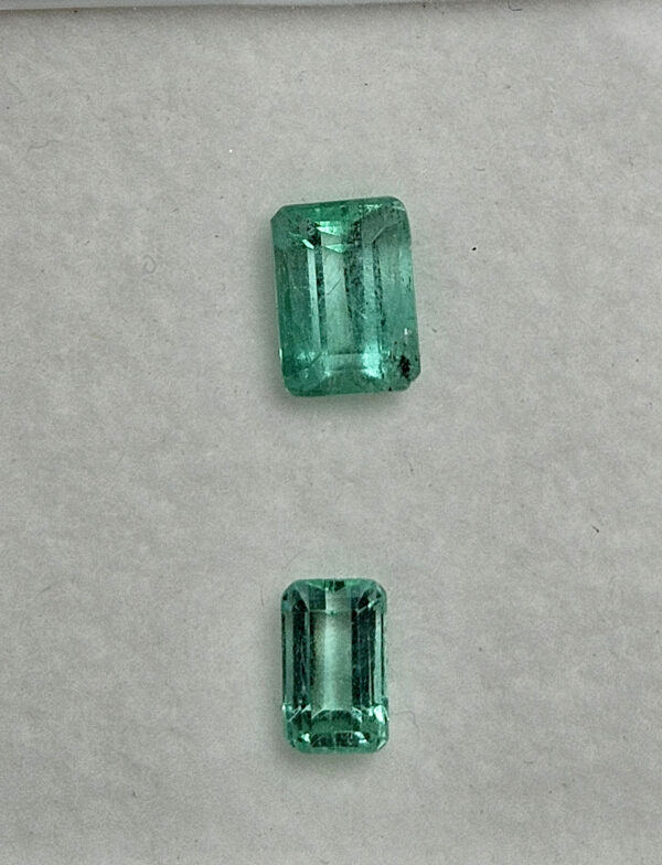 Lote Esmeraldas 17 - 2 esmeraldas talla rectangular 2.20ct