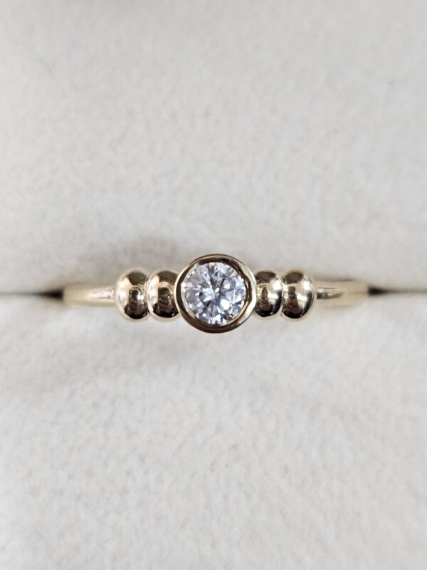 Anillo de 18k con Diamante