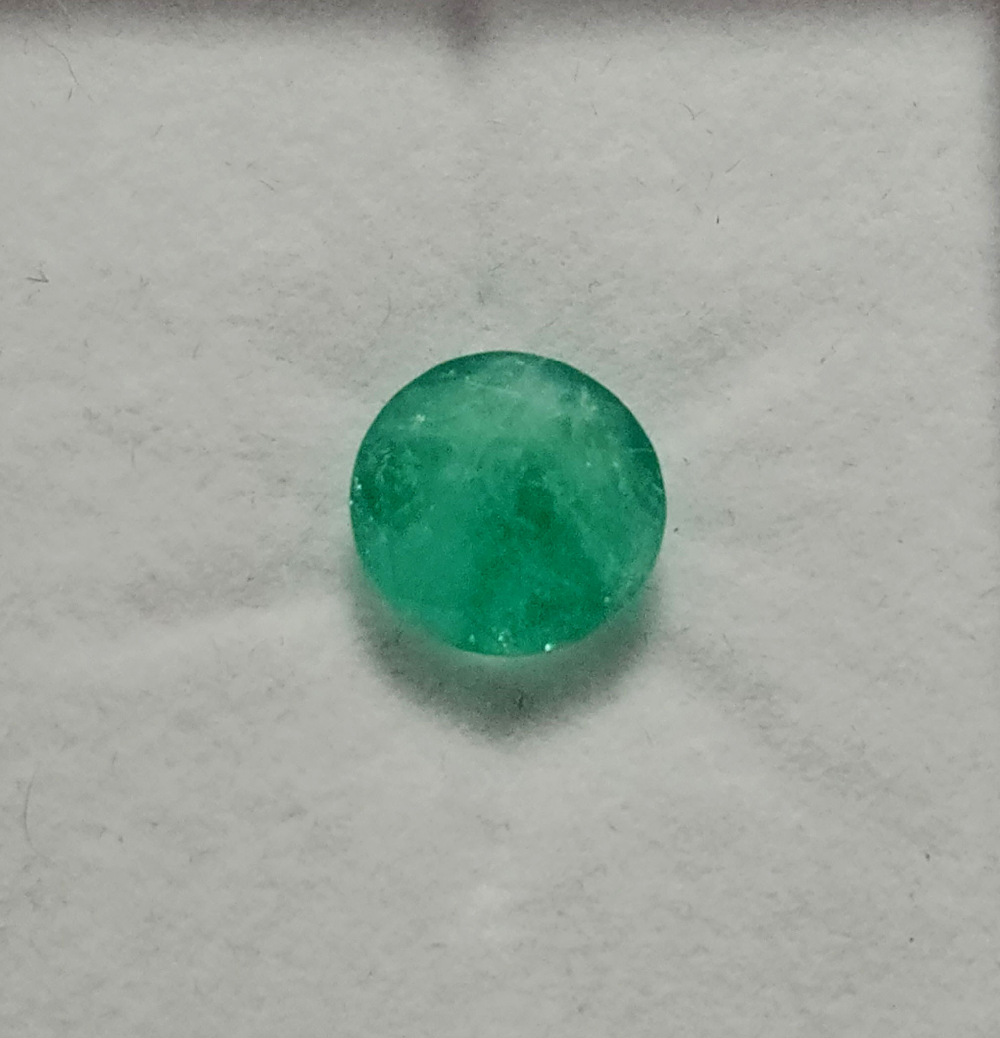 Lote Esmeraldas 27 – 1 esmeralda talla redonda 5ct